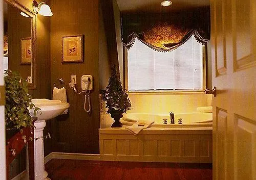 ***** Bed & Breakfast The Beacon Inn At Sidney Canada